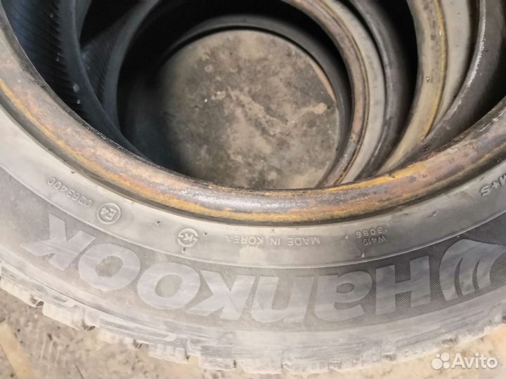 Hankook Winter I'Pike 205/55 R16