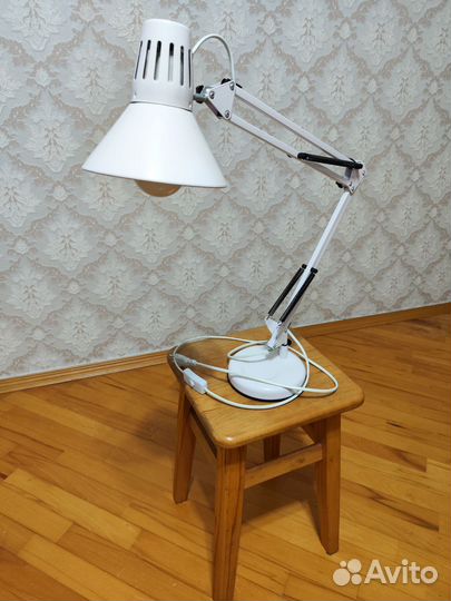 Лампа настольная,для маникюра
