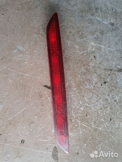 Фонарь крышки багажника Ford Mondeo