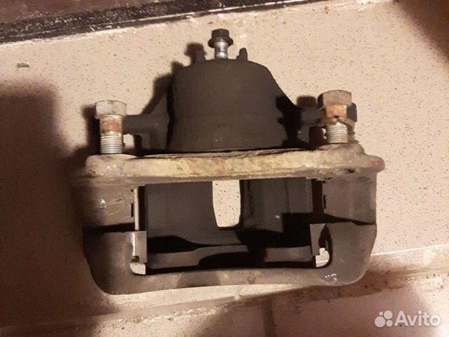 Суппорт передний левый кия рио4, солярис