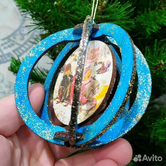 Новогодние игрушки на елку