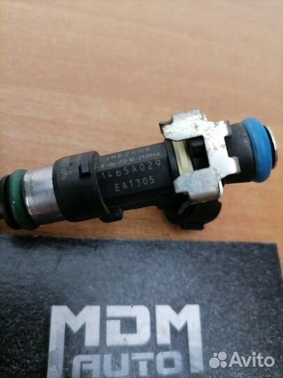 Форсунка Мицубиси разных двс 1,8 / 2,0 4B10 / 4B11