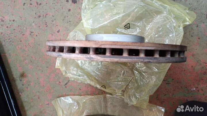 Тормозные диски AMG G63