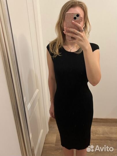 Платье обтягивающее