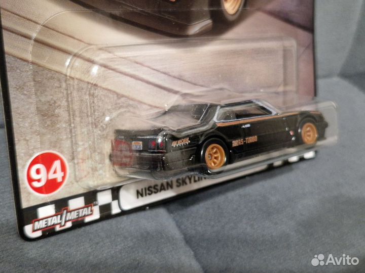 Hot wheels premium nissan skyline RS (KDR30)