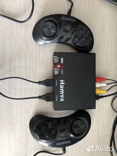 Игровая приставка встроенных 360 игр