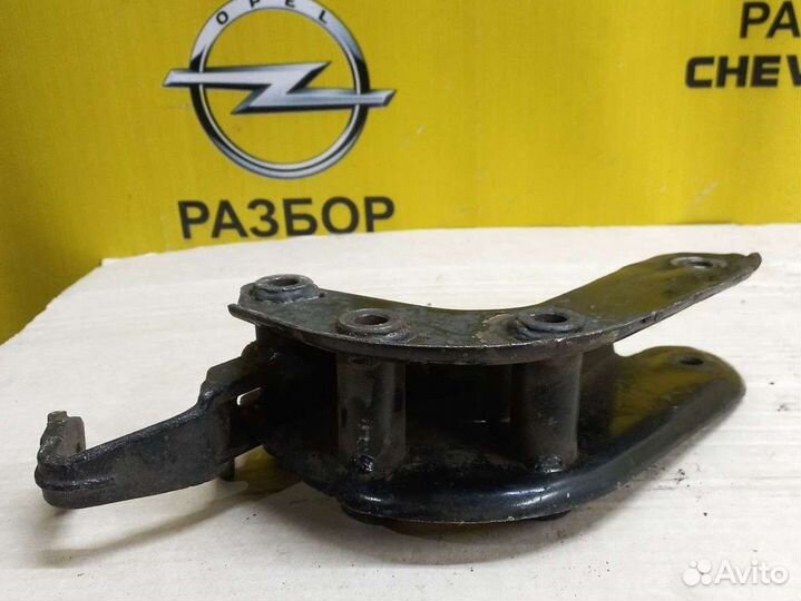 Кронштейн МКПП нижний Дэу Джентра