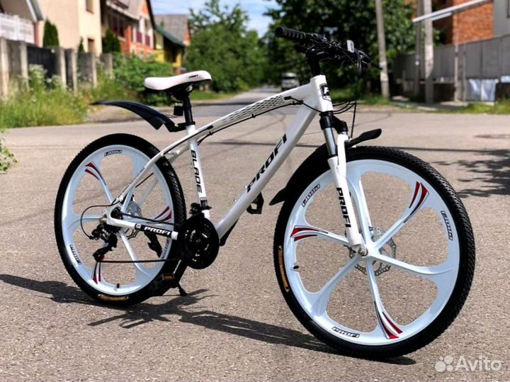 Велосипед на литых дисках