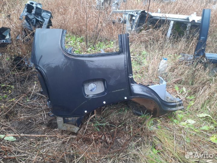 Крыло заднее правое Chevrolet niva