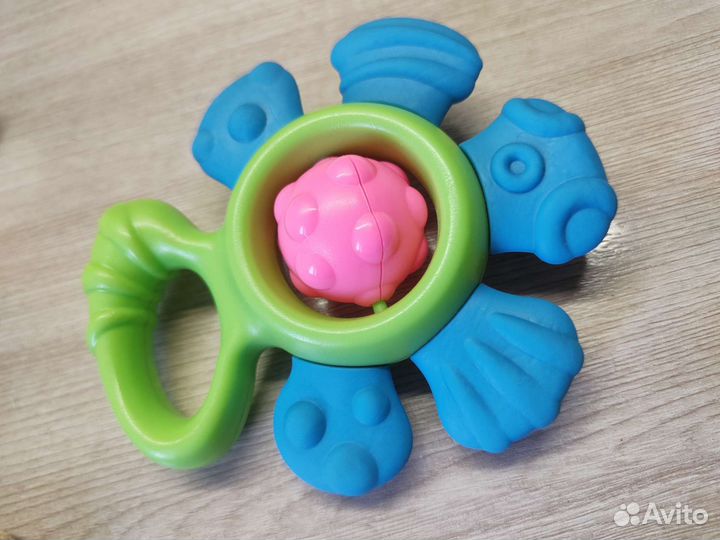 Игрушки для малышей пакетом