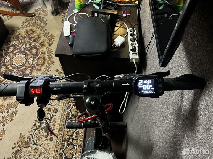 Самокат взрослый электрический бу