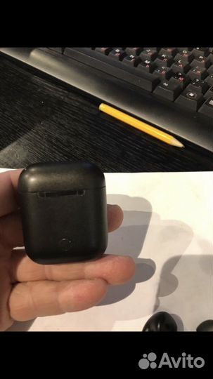 Беспроводные наушники apple airpods