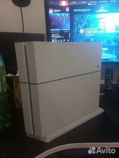 PS4 белая