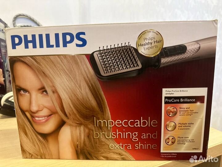 Фен-щетка Philips HP8657 ProCare, бежевый/черный Н