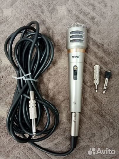 Микрофон для караоке проводной Vitek