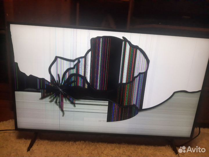 Телевизор SMART tv с вайфаем бу