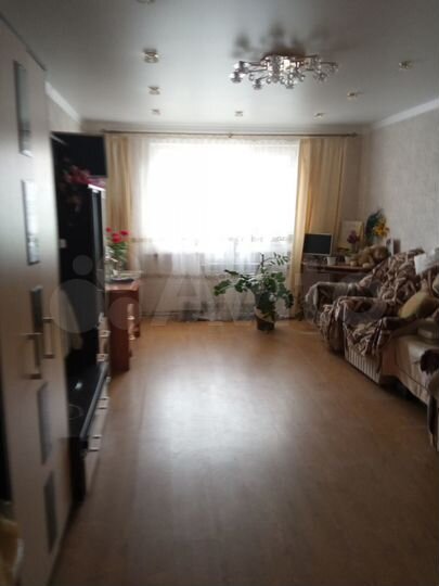 3-к. квартира, 92 м², 2/9 эт.