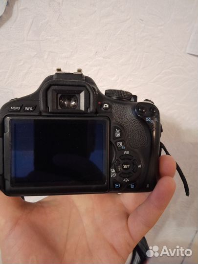 Зеркальный фотоаппарат canon 650d