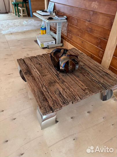 Журнальный стол