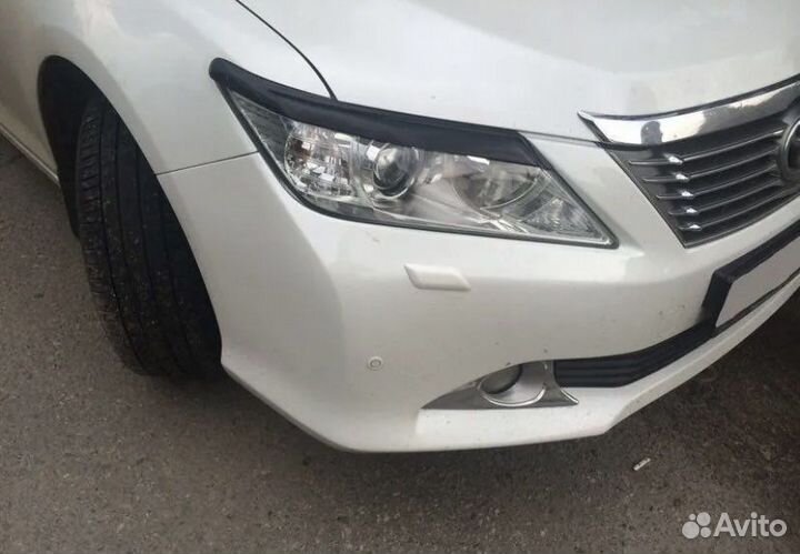 Реснички на фары Toyota Camry 50