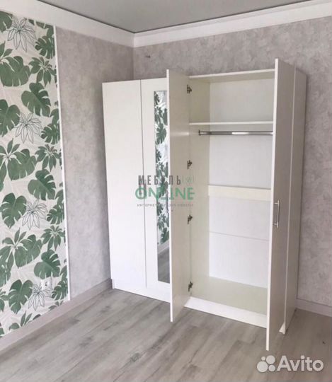 Шкаф распашной