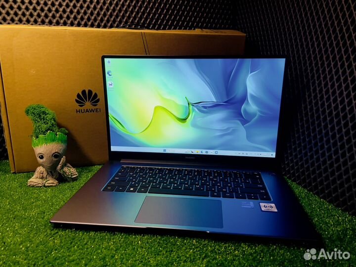 Ноутбук huawei MateBook i3-1215/8/SSD256 Гарантия
