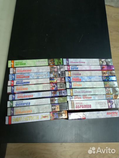 Книги 5 - Читайте описание по наличию