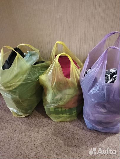 2 пакета вещей+пакет обуви, рост 146-150