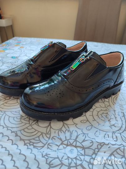 Туфли (полуботинки) для девочки 35 размер