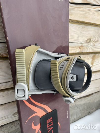 Сноуборд с креплениями fever 155см