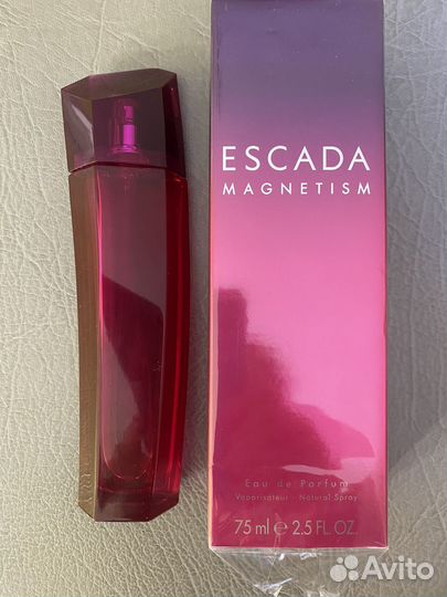 Парфюмированная вода женская Эскада