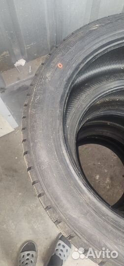 Triangle Snowlink TWT02 245/45 R19 и 275/40 R19 105V