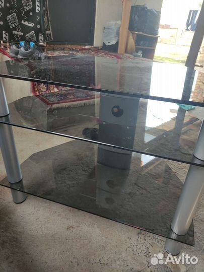 Стеклянная тумба