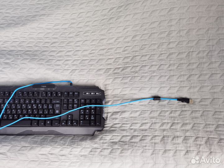 Игровая клавиатура и мышь с радужно подсветкой