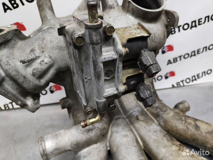 Коллектор впускной Mitsubishi Galant 8 1997 г.в