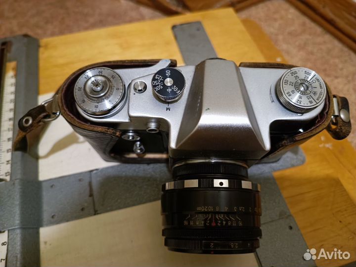Пленочный фотоаппарат зенит