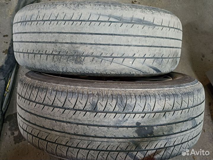 Yokohama dB Decibel E70 215/60 R16 95V