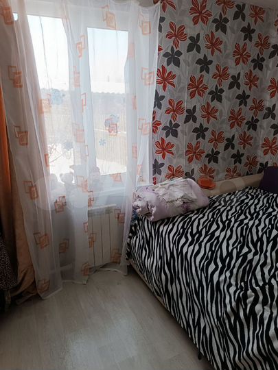 Дом 56 м² на участке 4 сот.