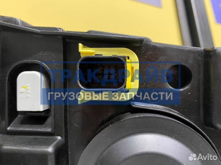 Фара Renault C T серия левая