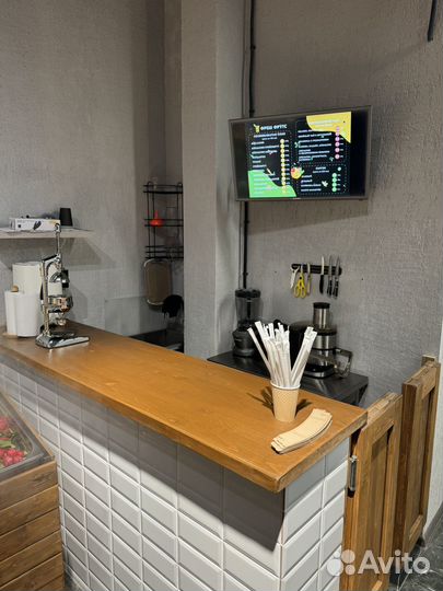 Современный овощной магазин