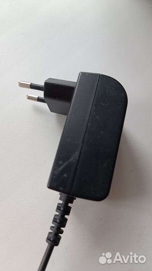 Зарядное устройство