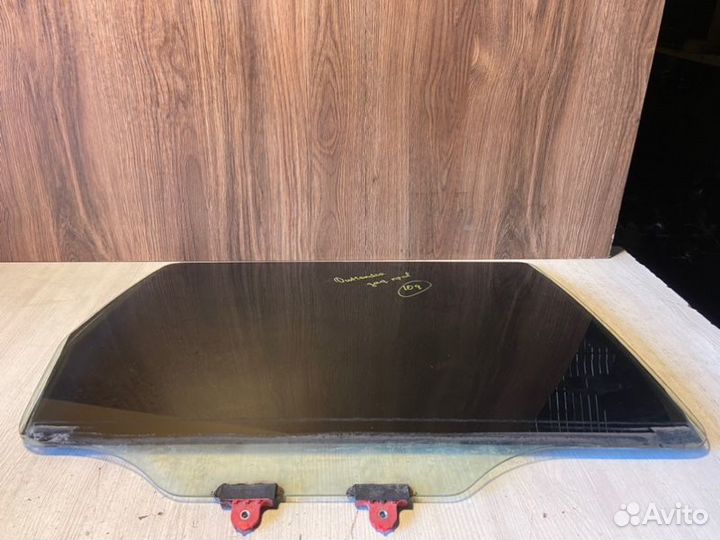 Стекло заднее правое Mitsubishi Outlander CU 4G69