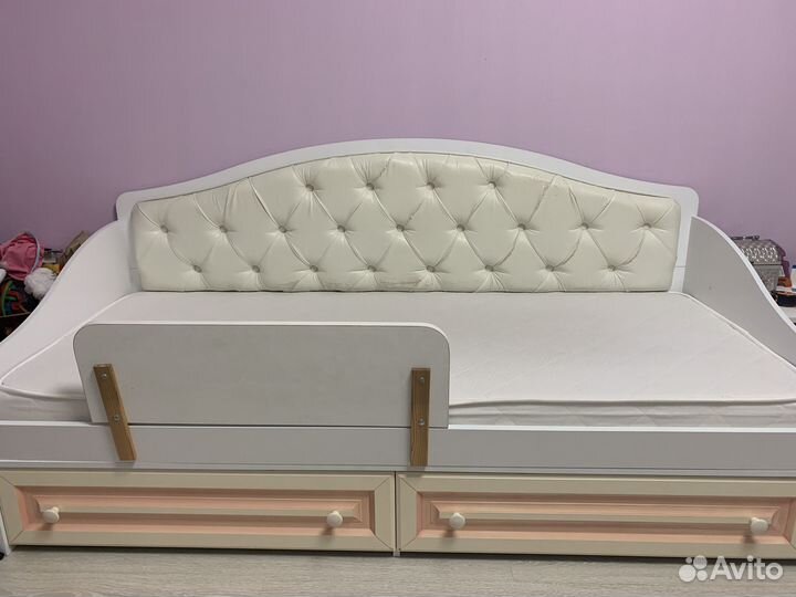 Матрас, кровать в подарок