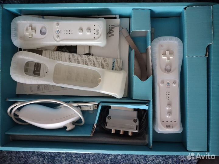 Игровая приставка Nintendo Wii