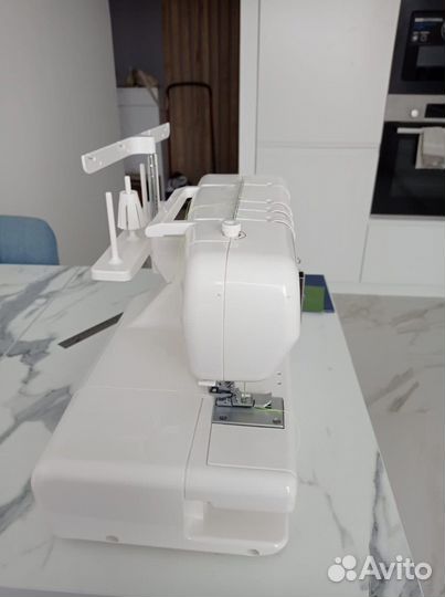 Распошивальная машина Janome Cover Pro II