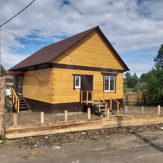 Дом 100 м² на участке 5 сот.