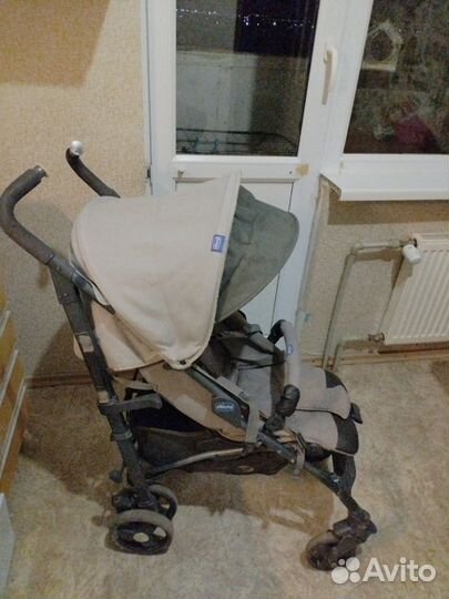 Прогулочная коляска трость chicco