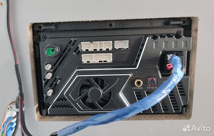 Продам автомагнитолу Teyes CC3 4/32