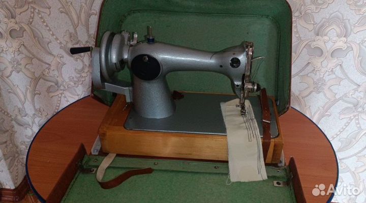 Швейная машинка Подольск ручная