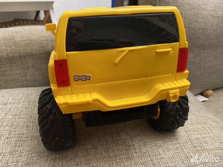 Большой игрушечный джип на запчасти